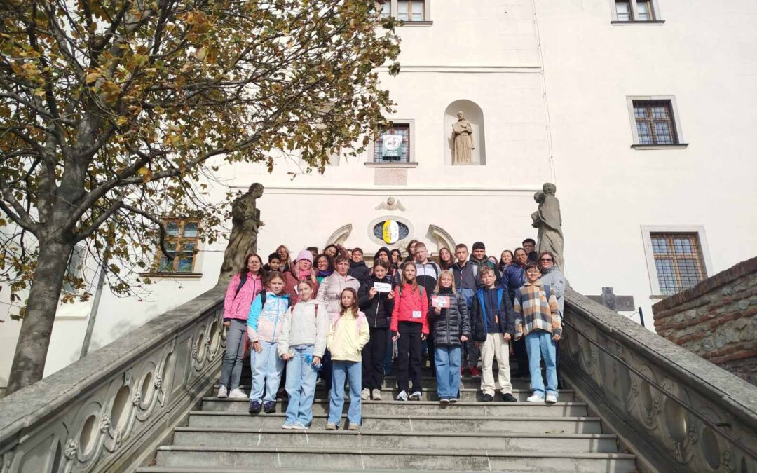 UČENICI NAŠE ŠKOLE SUDJELOVALI SU U ERASMUS+ PROJEKTU U SLOVAČKOJ: „INTERNET I ZNANOST – INTERNET UND WISSENSCHAFT“