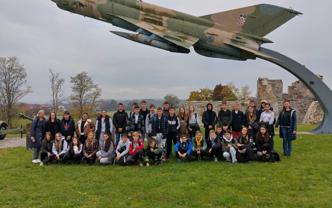 TERENSKA NASTAVA UČENIKA OSMIH RAZREDA – KARLOVAC